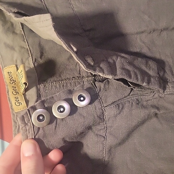 Gee Gee Sport Women's Green Cargo Style Pants Size 12 - Picture 8 of 10